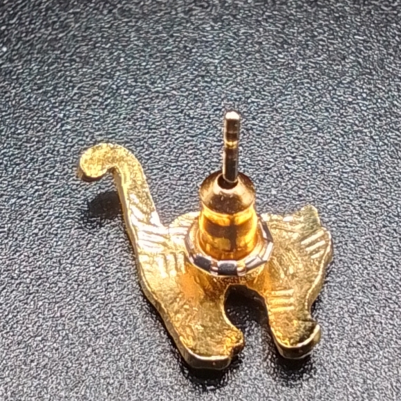BLACK CAT PIN - Picture 2 of 2